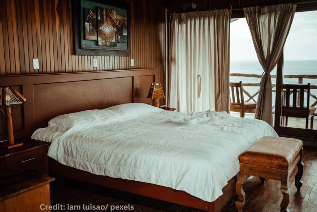 Crisp White Bedding