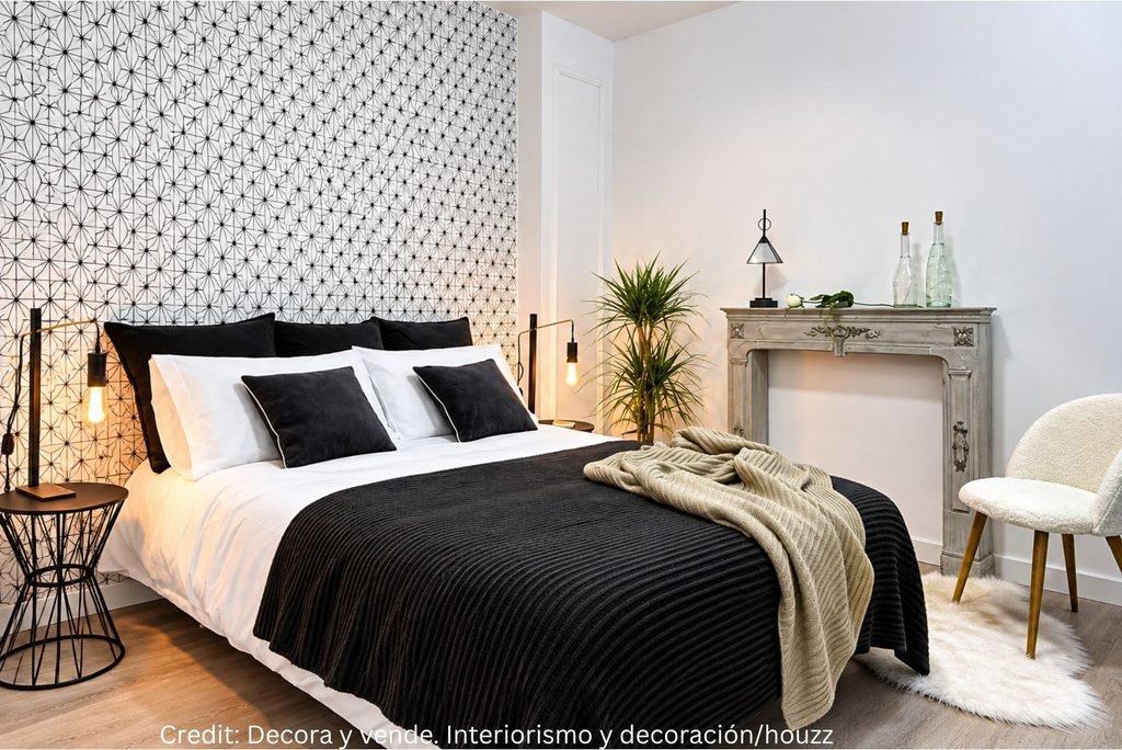 Monochrome Bedding Arrangement