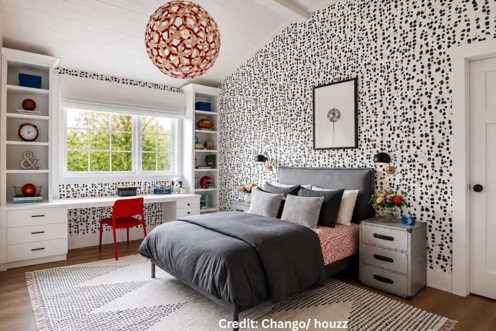 Multicolored Wall Scheme