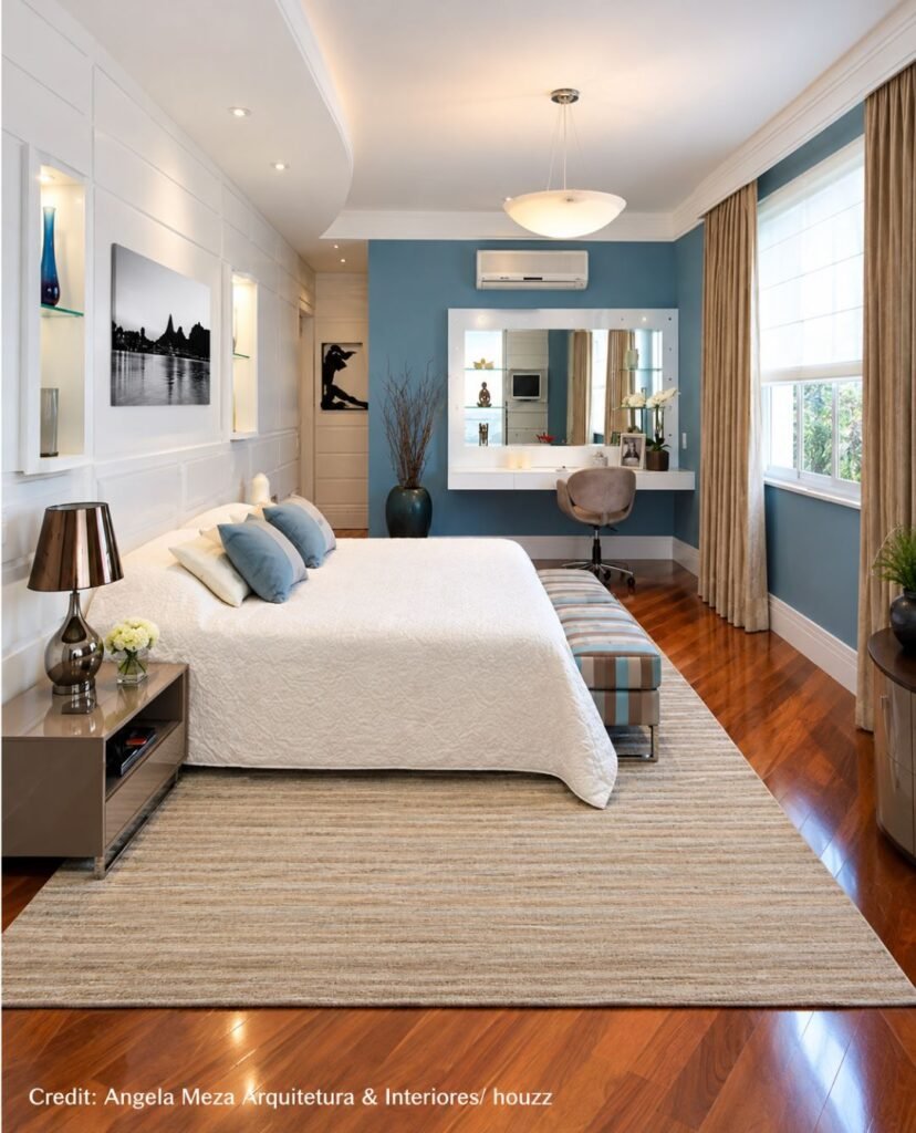 Relaxed Bench Seating Area