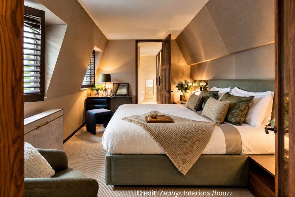 Compact Mews Bedroom Layout