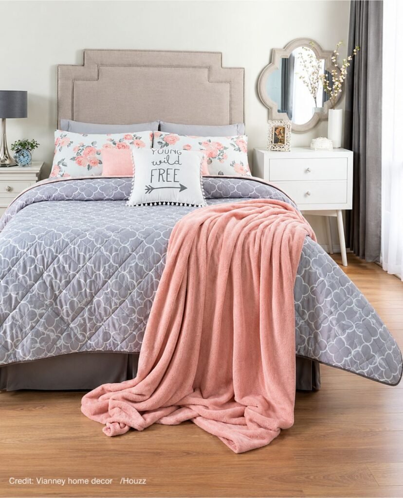 Powder Roomy Vanity